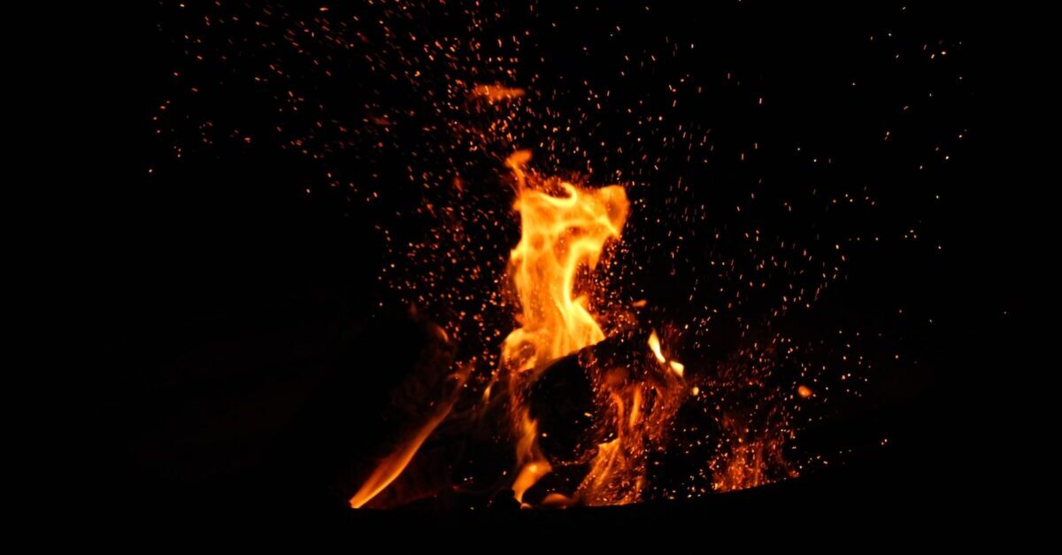 Fire Pit Trend: Patio Living Made Fun