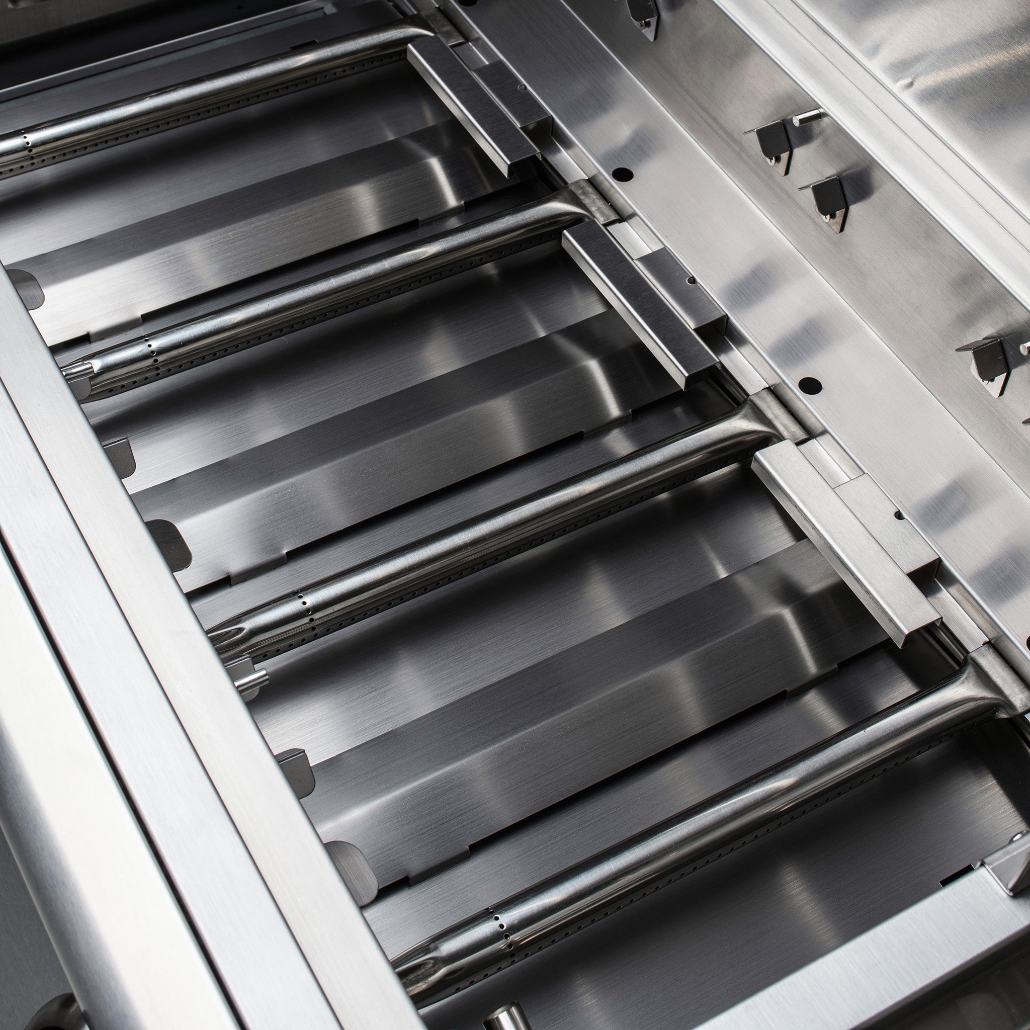 Prelude LBM 25" Stainless Steel 3-Burner Built-In Gas Grill