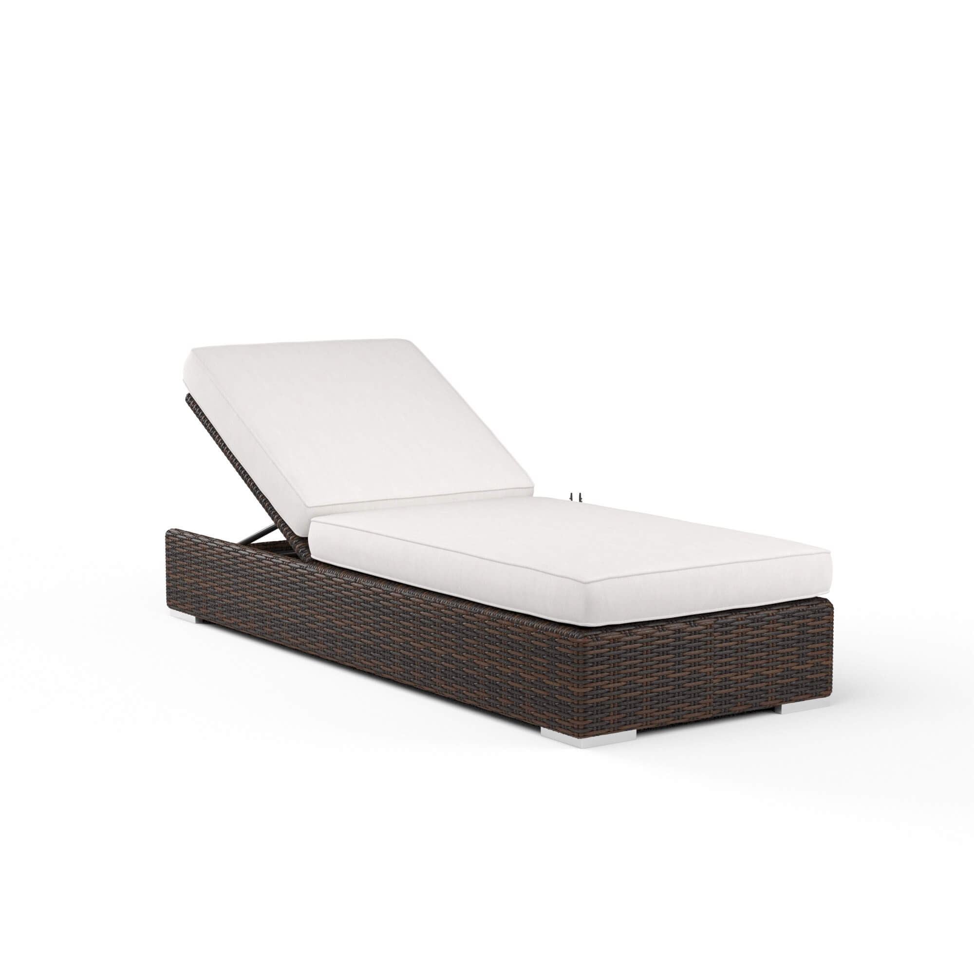 Montecito Wicker Chaise Lounge