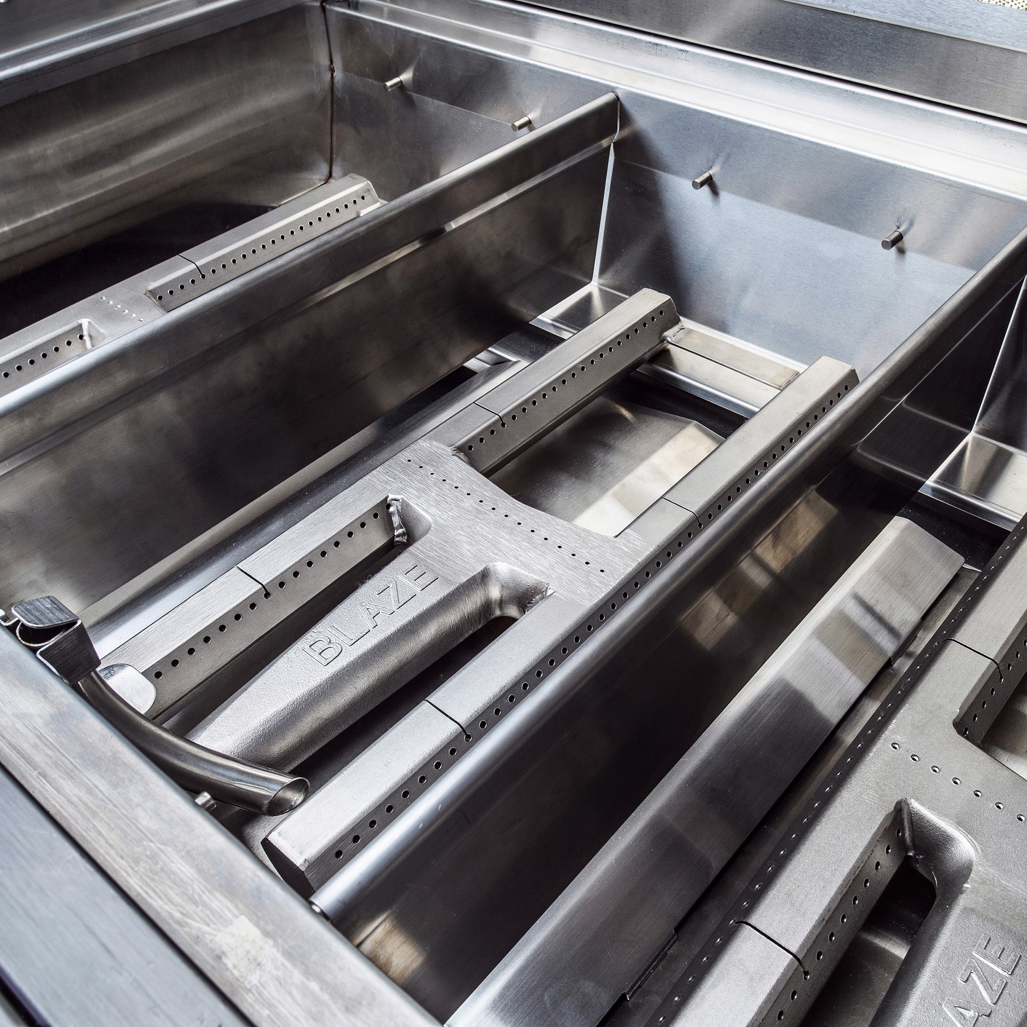 Professional 34" Stainless Steel 3-Burner Built-In Gas Grill