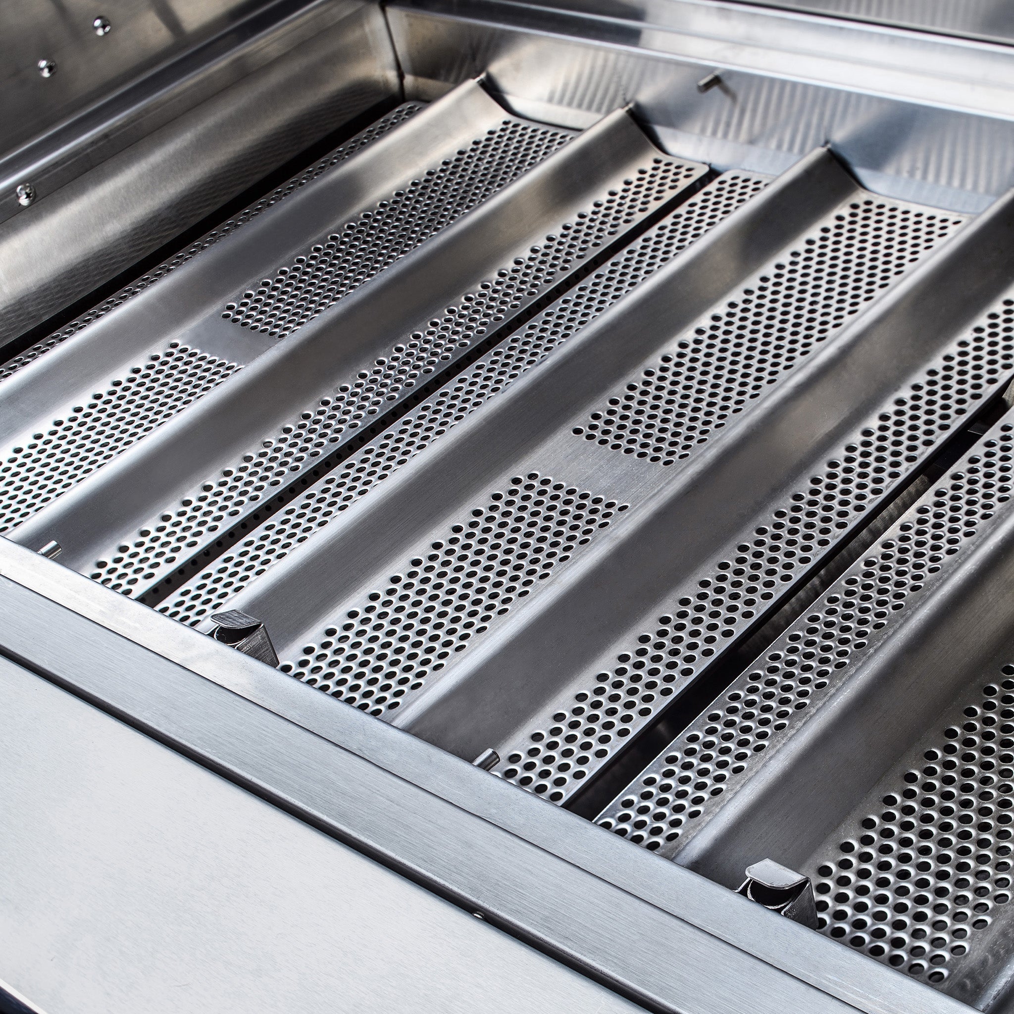 Professional 34" Stainless Steel 3-Burner Built-In Gas Grill