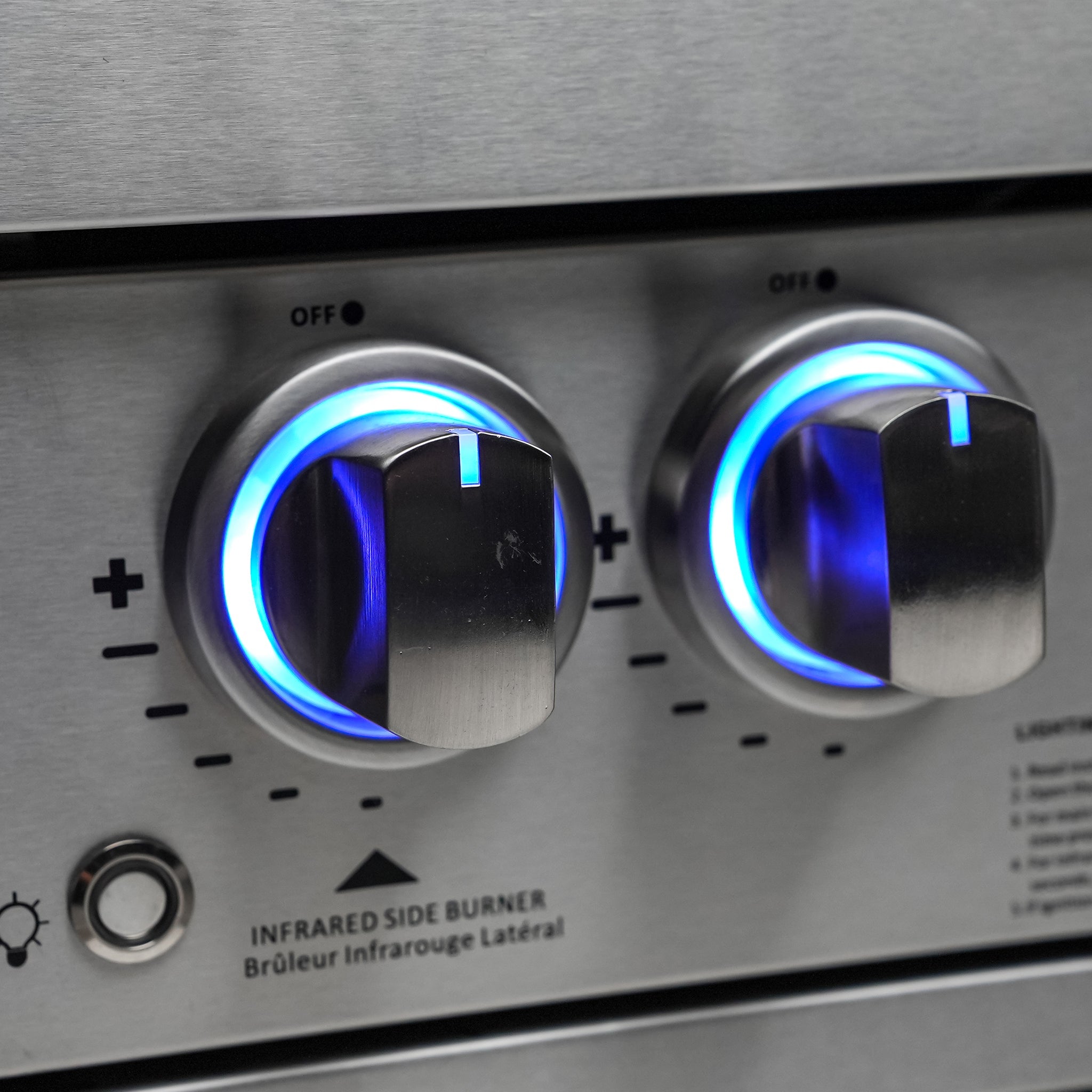 805 Deluxe Stainless Steel 6-Burner Outdoor Kitchen Island with 90-Degree Corner