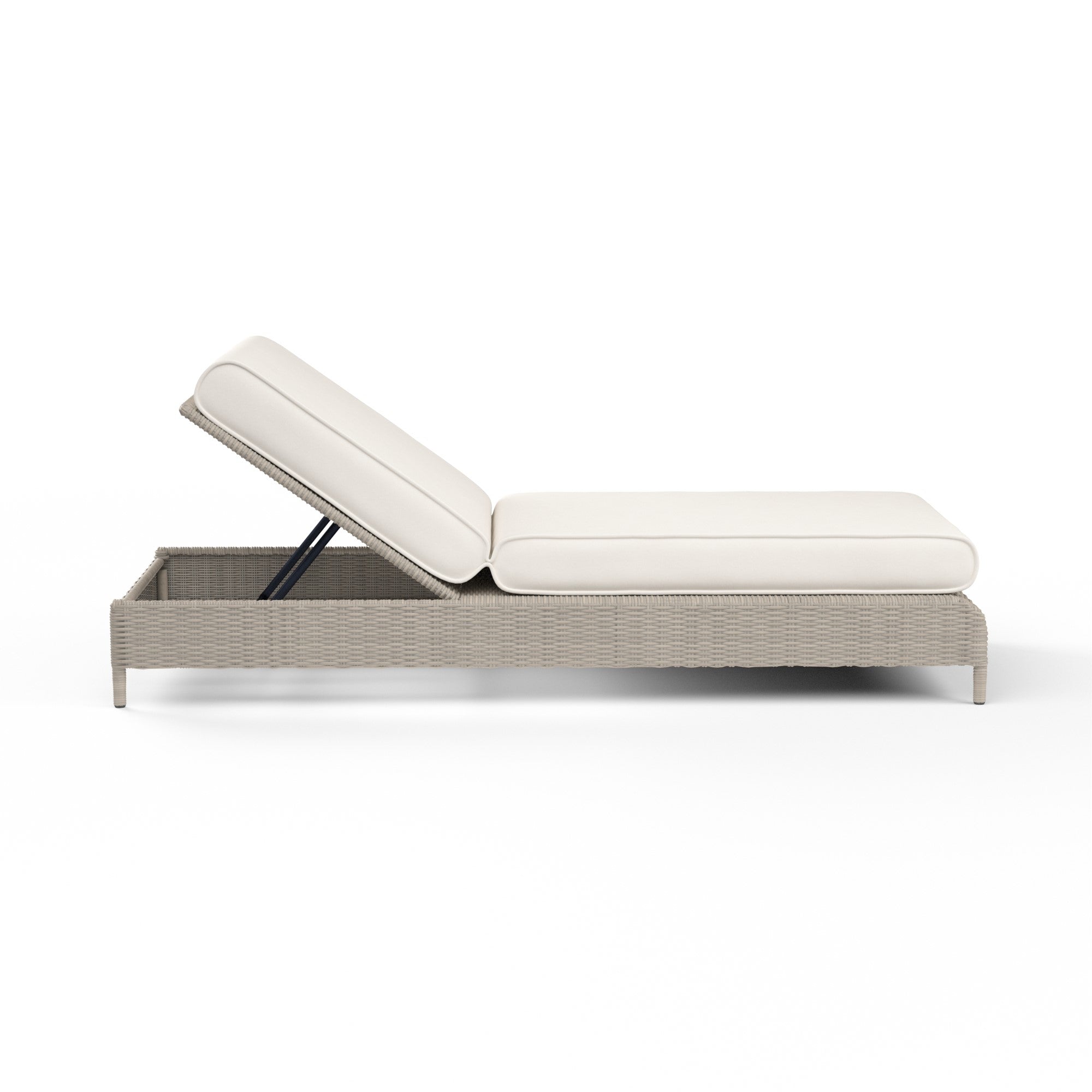 Manhattan Wicker Chaise Lounge