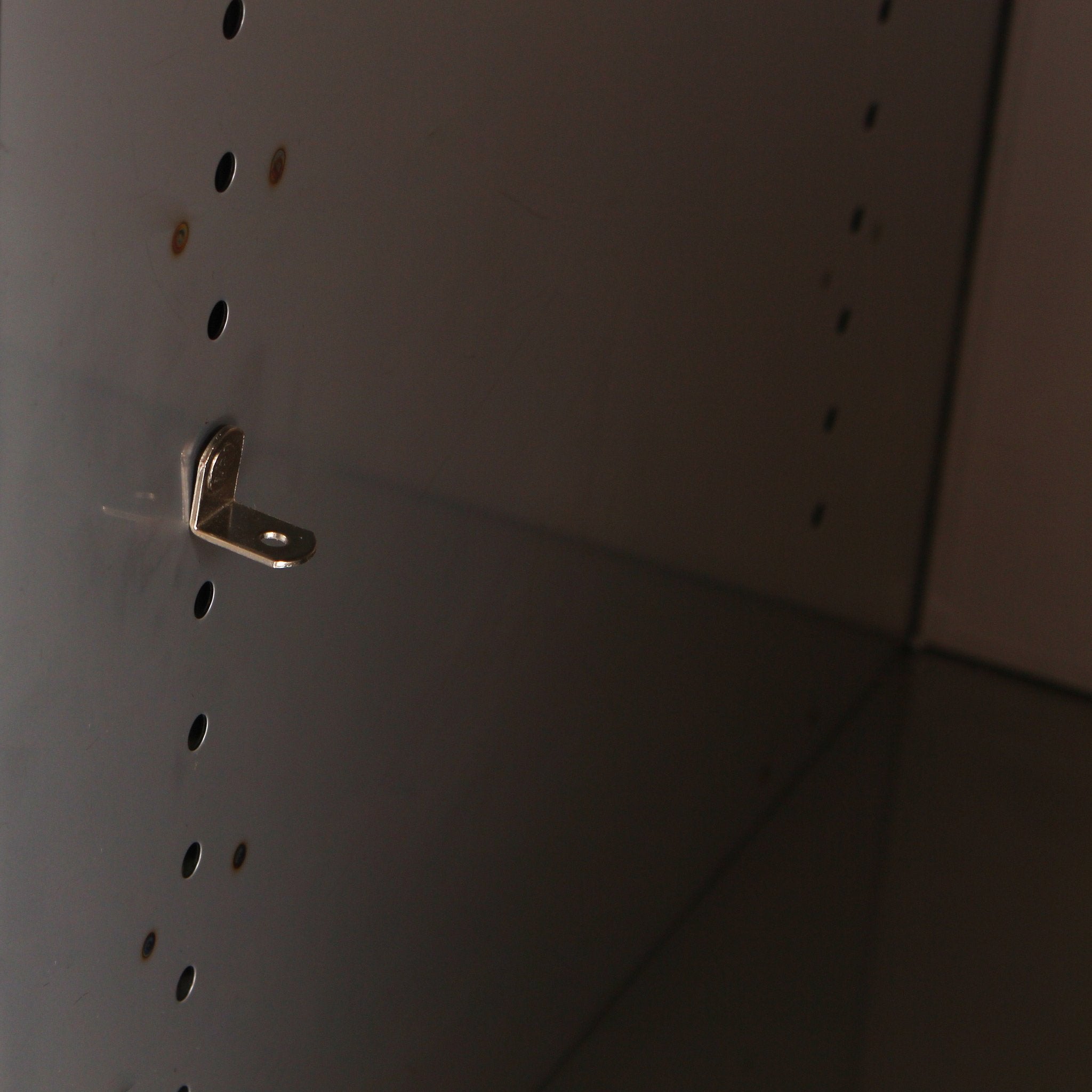 32" Stainless Steel Dry Storage