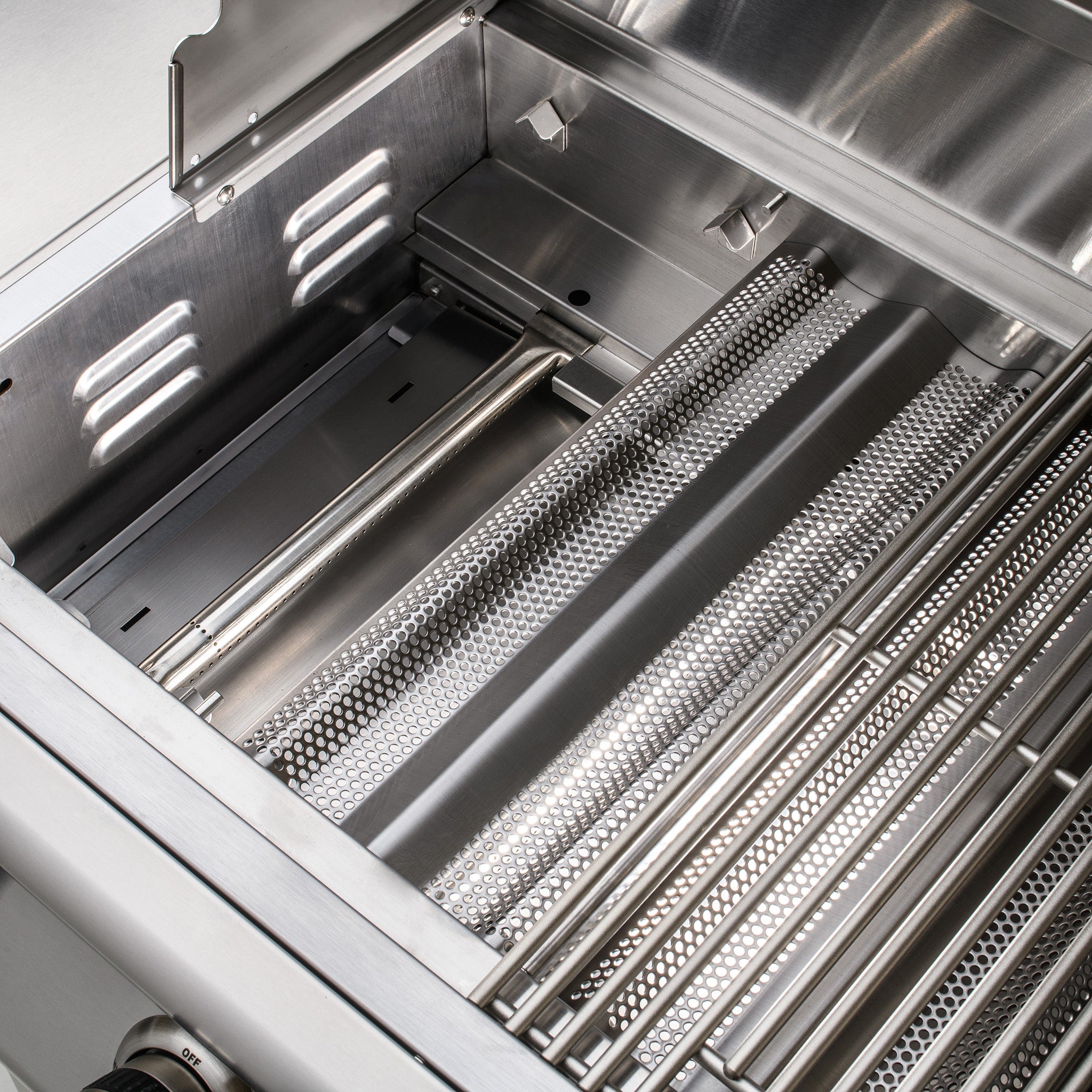 Prelude LBM 25" Stainless Steel 3-Burner Built-In Gas Grill