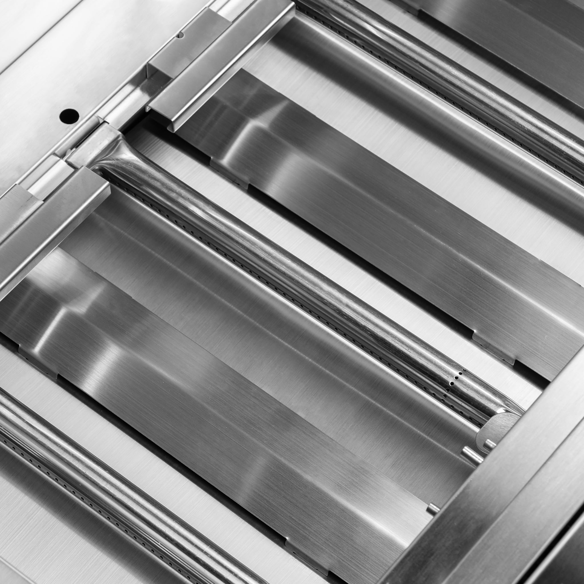 Prelude LBM 32" Stainless Steel 4-Burner Built-In Gas Grill