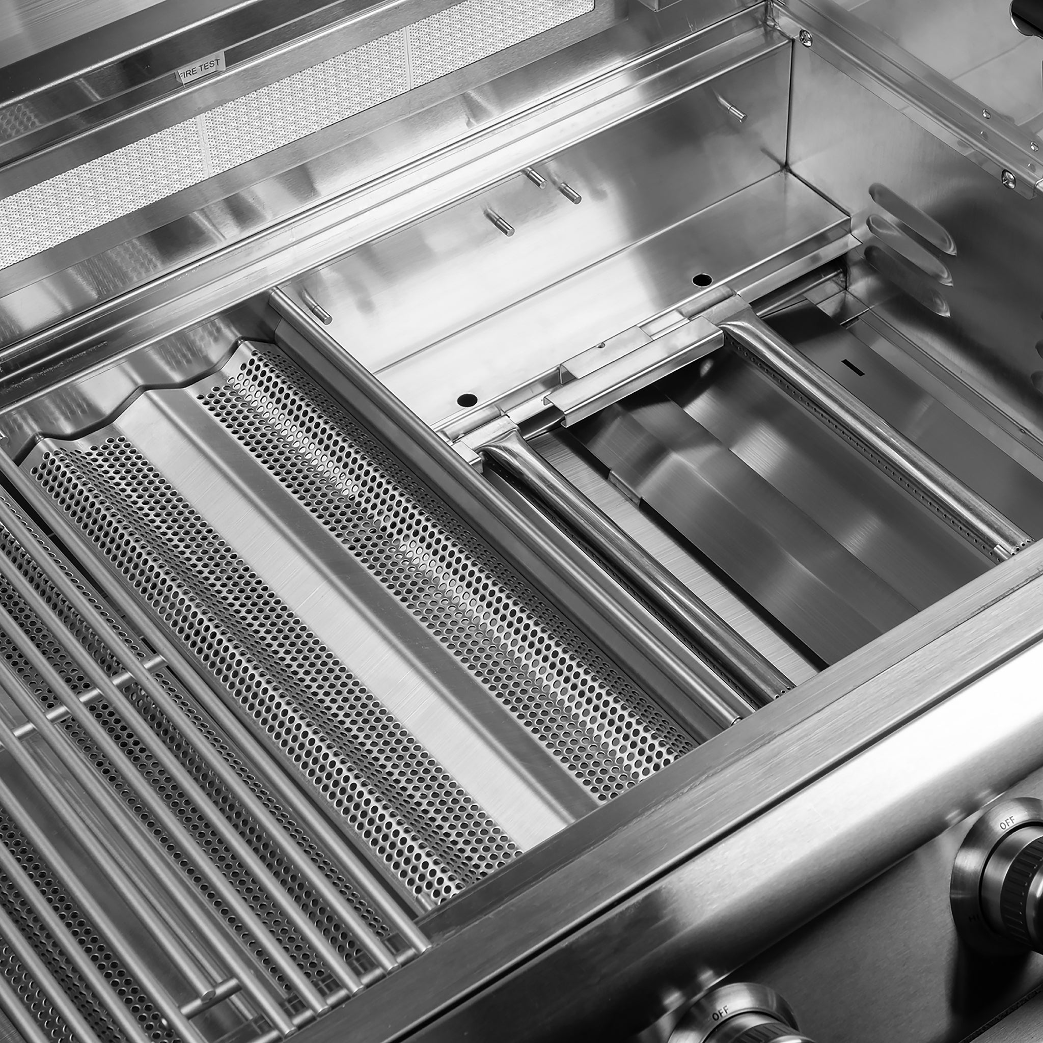 Prelude LBM 32" Stainless Steel 4-Burner Built-In Gas Grill