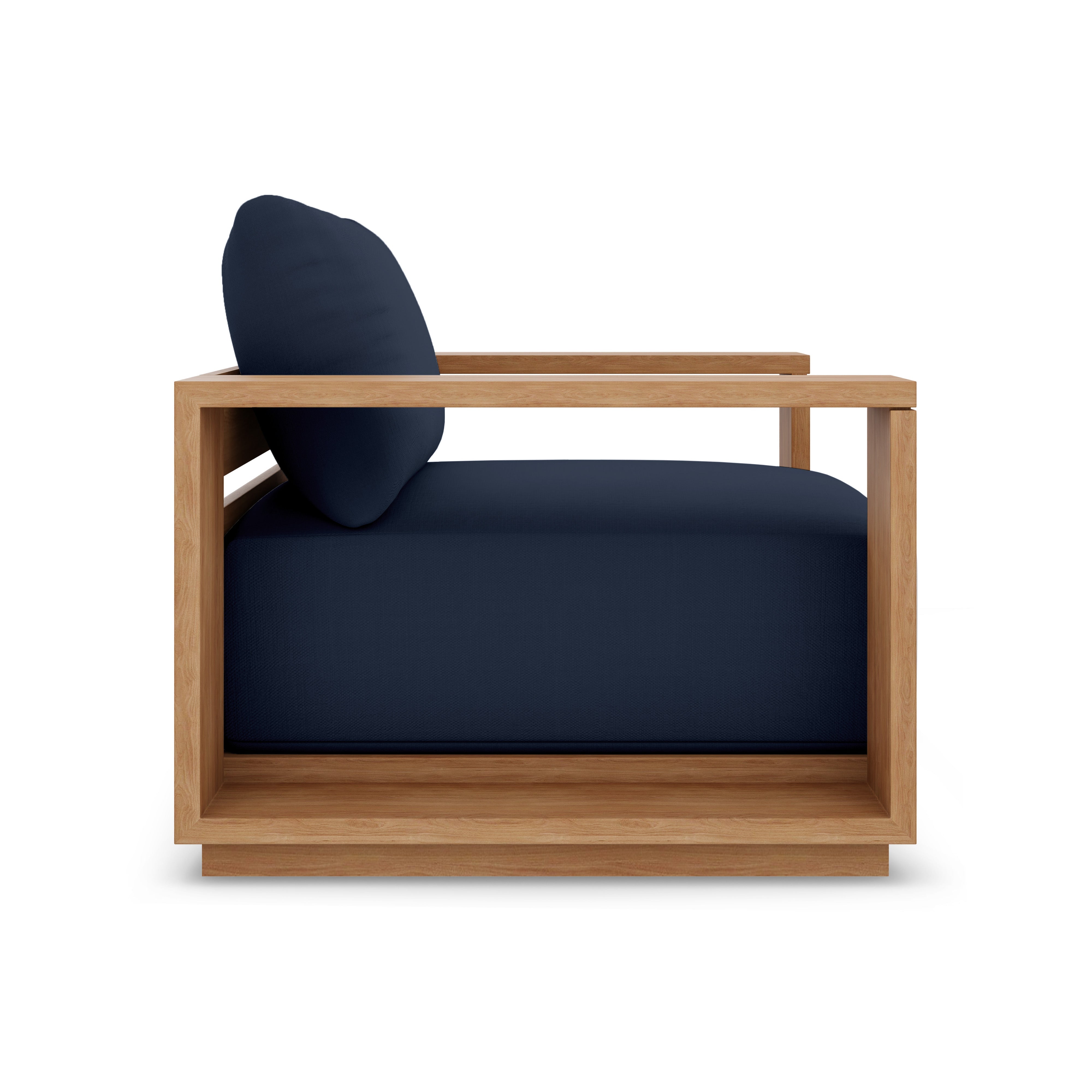 Beja Luxe Club Chair#Finish_Natural Sanded#Fabric_Spectrum Indigo