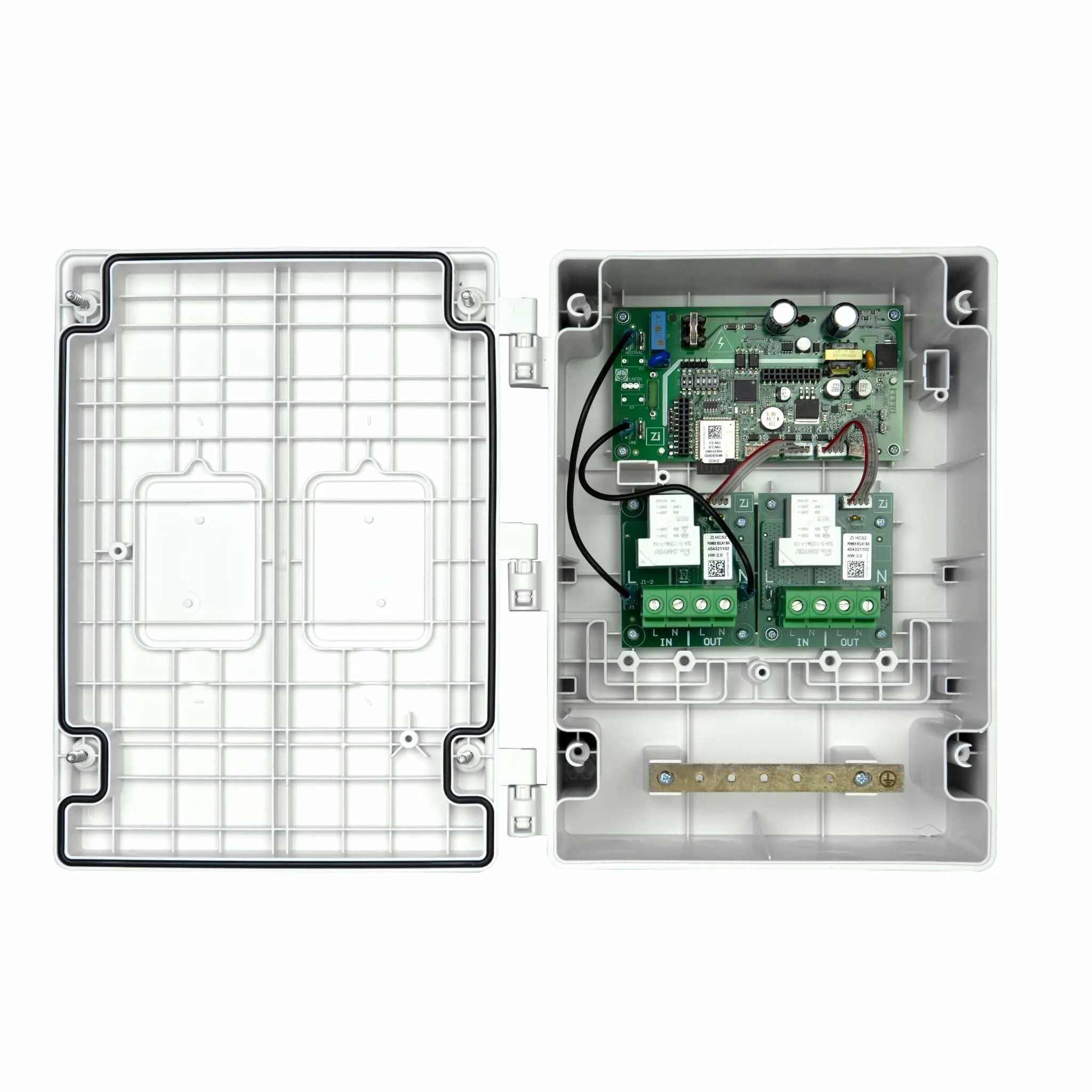 Interior view of the Bromic Heating Smart-Heat On/Off 1-Channel and 2-Channel Control Box, displaying high-quality circuit boards and wiring layout for reliable outdoor heater control.