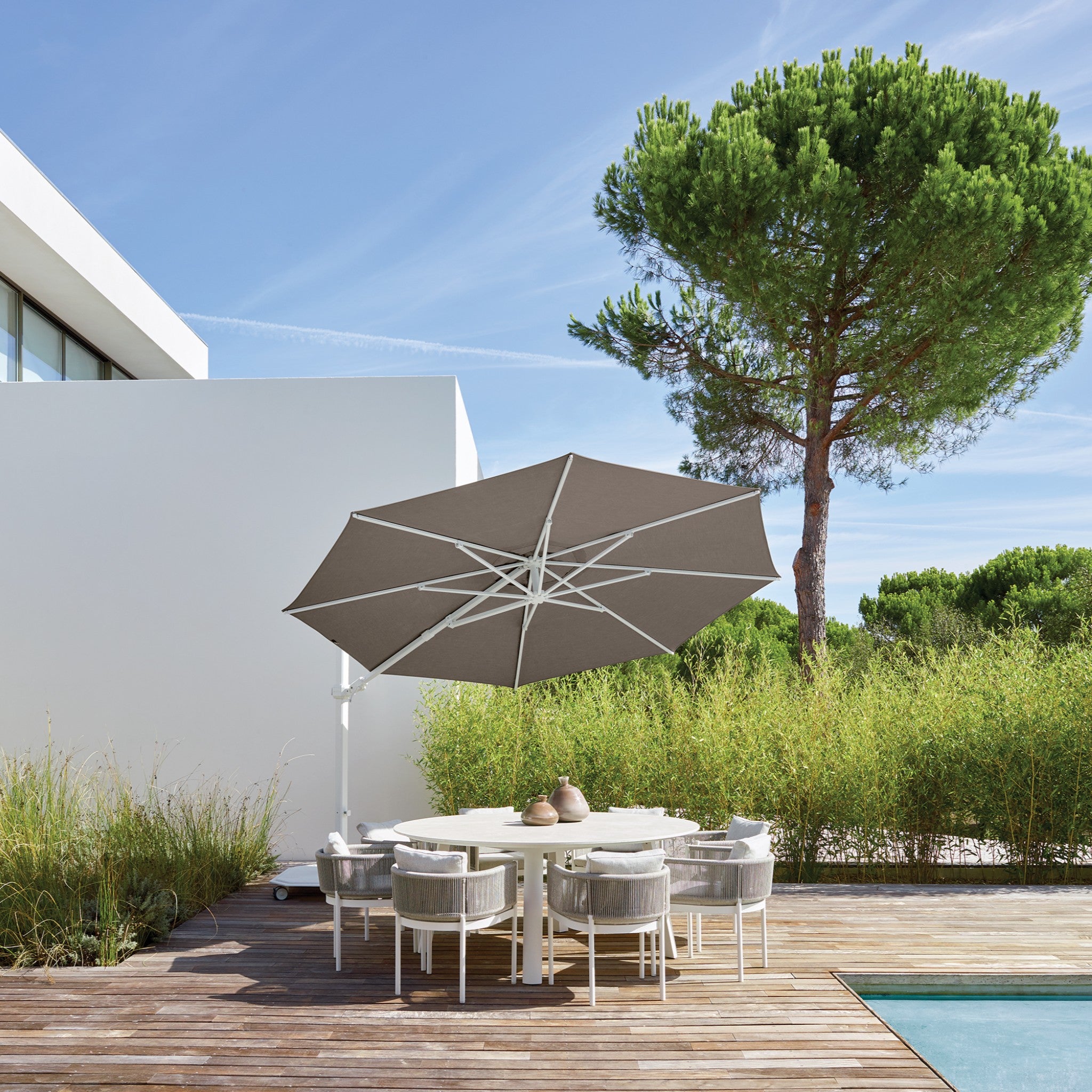 11.5' Octagon Aluminum Sidepost Tilt Umbrella