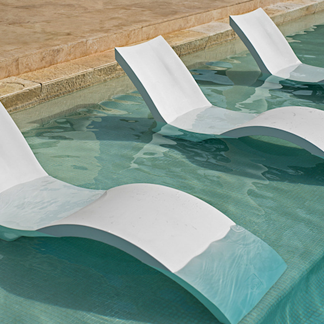 Signature Chaise Deep