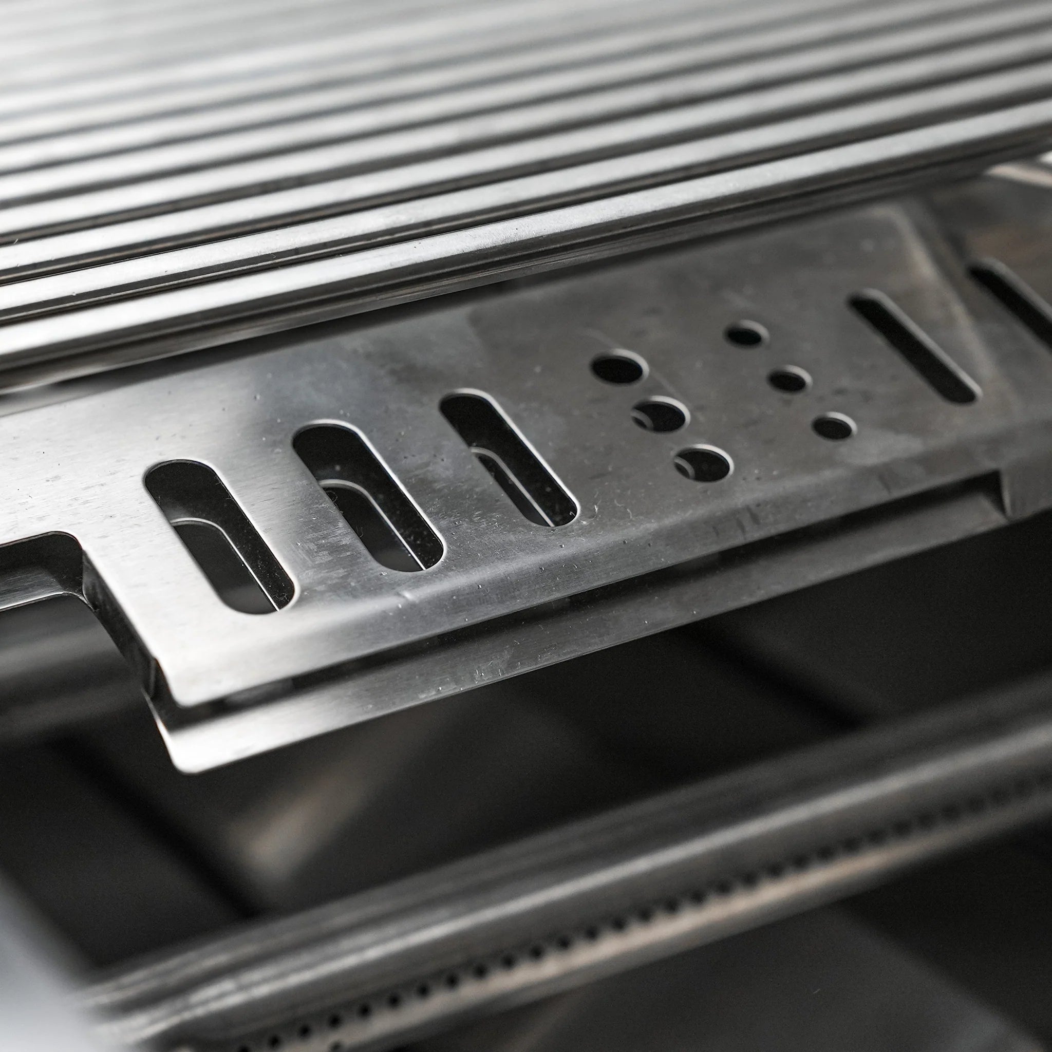 805 44" Stainless Steel 6-Burner Built-In Grill