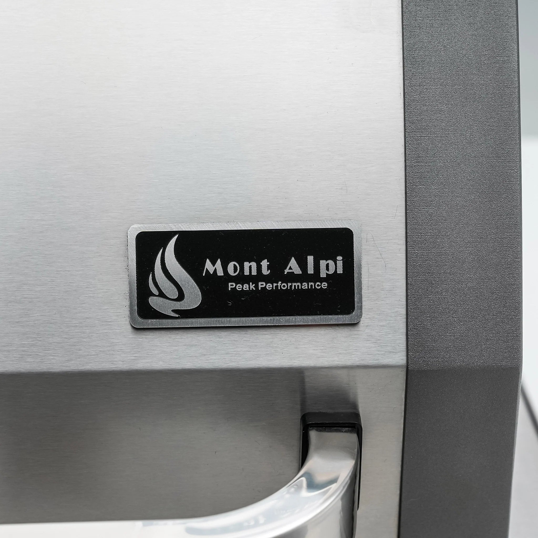 805 Deluxe Stainless Steel 6-Burner Outdoor Kitchen Island with 45-Degree Corners