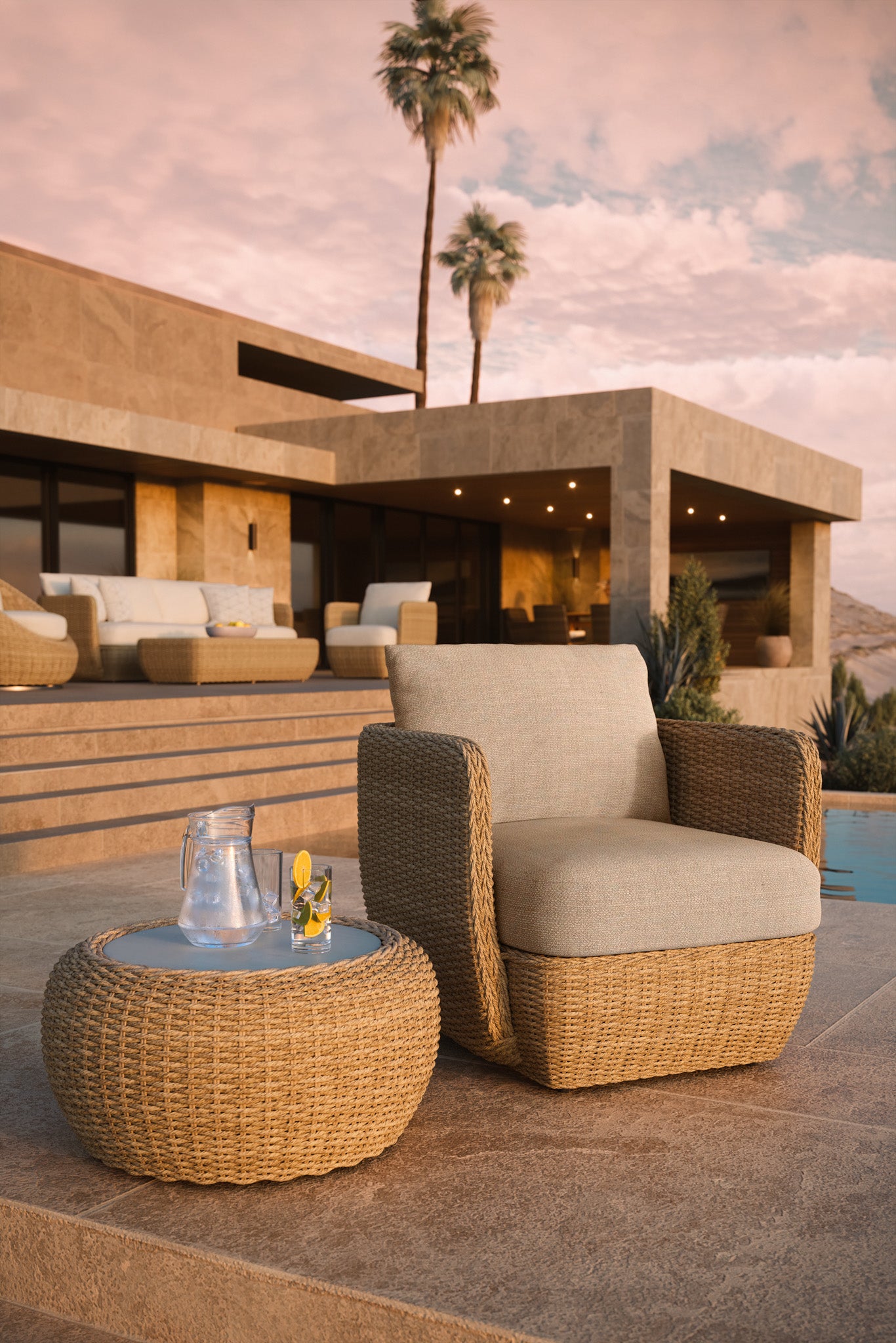 Velo 25" Round Wicker Side Table